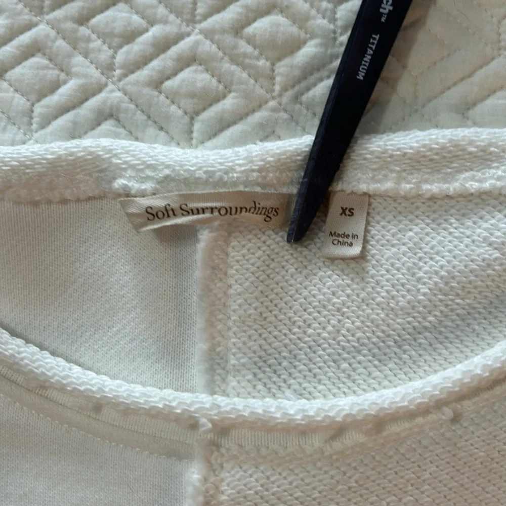 Soft Surroundings white pullover. XS - Picture 4 of 6